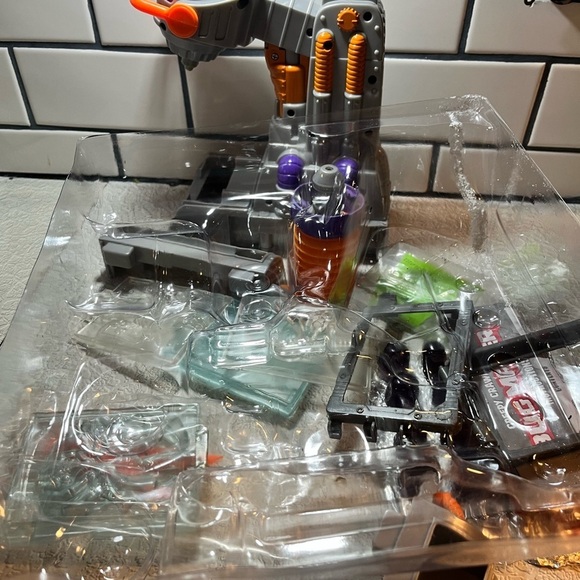 Creepy Crawlers Bug Maker Jakks Pacific 2011 toys r us exclusive dnw see list - Picture 2 of 10